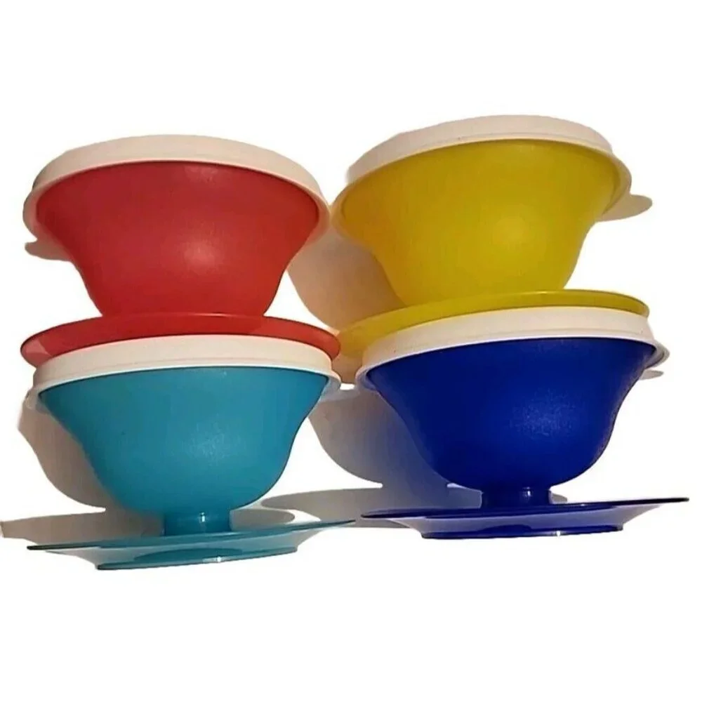 4 Tupperware Dessert Parfait Cups & Lids #754 Pudding Jello Snack Bright Colors